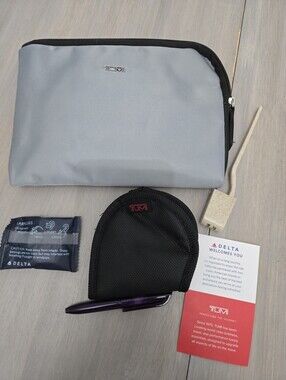 New Tumi Delta International First Class Toiletry Amenity Kit